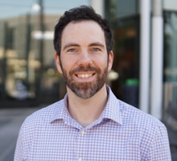 Headshot of Tim Reilly